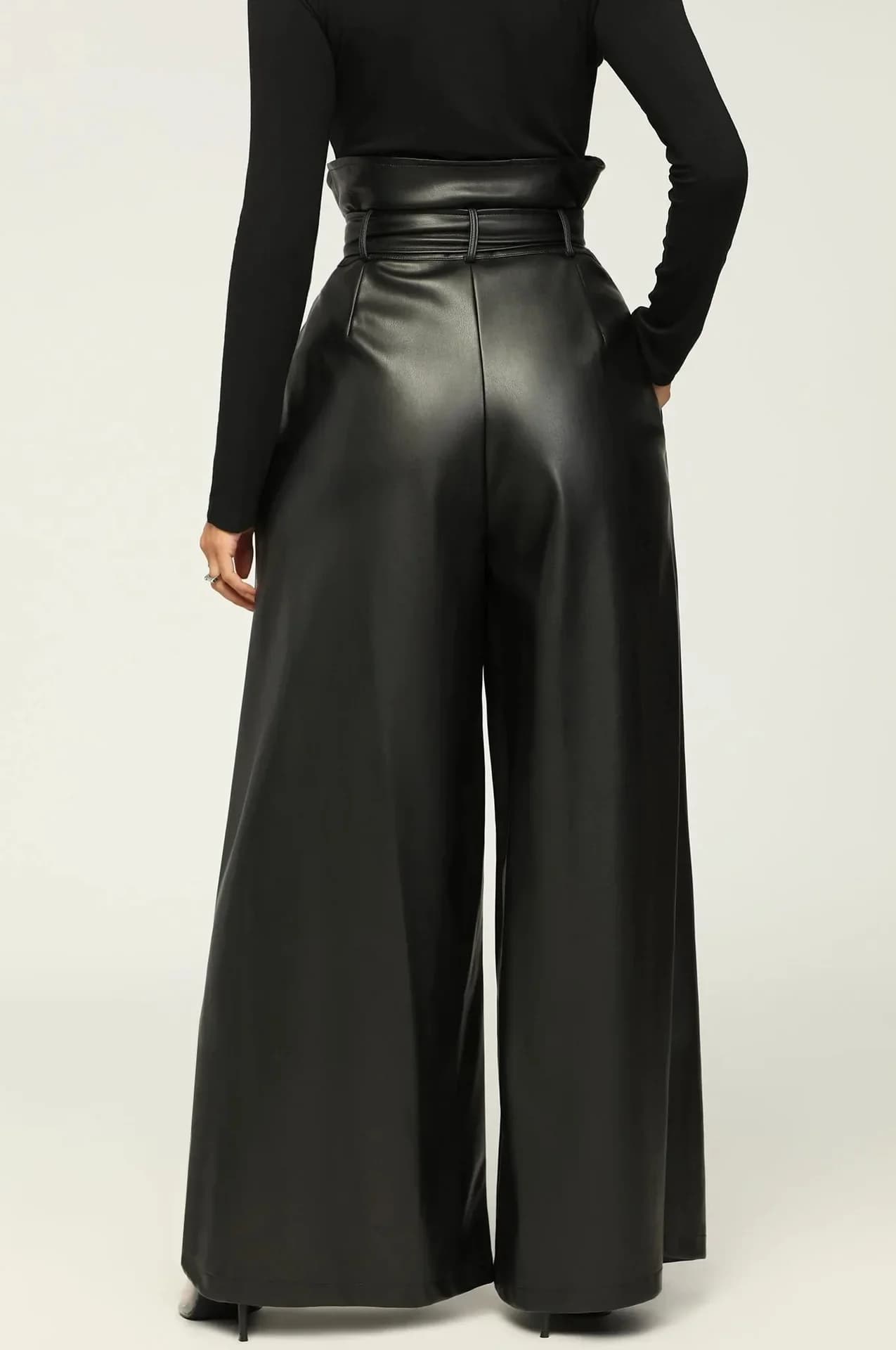 Sofie | High-Waisted Trousers