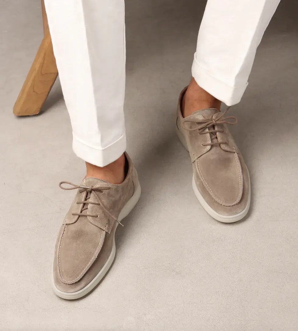Oliver | Robin Moccasin